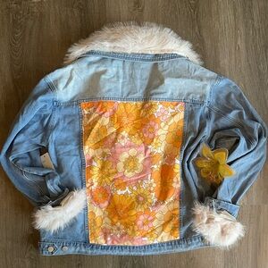 NWT Groovy Floral Patch Faux Fur Trim Oversized Denim Jacket